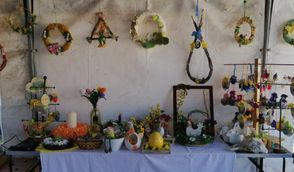 Ob Frühlingsdekorationen oder kleine Leckereien – auf dem Frühjahrsmarkt gibt es alles, was das Herz begehrt.