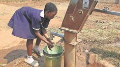 Ein einziger Brunnen muss häufig bis zu 3.000 Menschen mit Wasser versorgen. Foto: Johanna Kunz