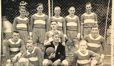 Die erste Männer-Fußballmannschaft des Turn- und Sportverein Alfstedt.
