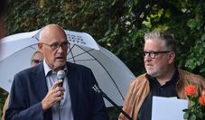 Hans-Gunnar Gustavsson (links) sprach über seine Mutter Anni Knipp-Gustavsson.