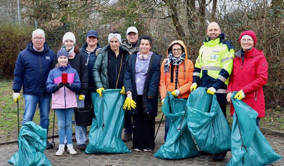 Mitglieder des SPD Ortsvereins Osterholz-Scharmbeck sammelten gemeinsam mit Familie Jathe.