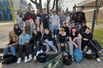 Auch viele Schüler:innen beteiligten sich an der Aktion.