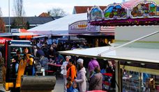 Auf der Schlemmer- und Erlebnismeile gibt es viel zu entdecken – egal, ob zum Mitmachen, Staunen oder zum Verzehren.