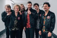 Die „Afterburner“ können mittlerweile auf eine 30-jährige Bandgeschichte zurückblicken und seit vielen Jahren sind sie auf vom Frühschoppen in Lilienthal nicht wegzudenken.