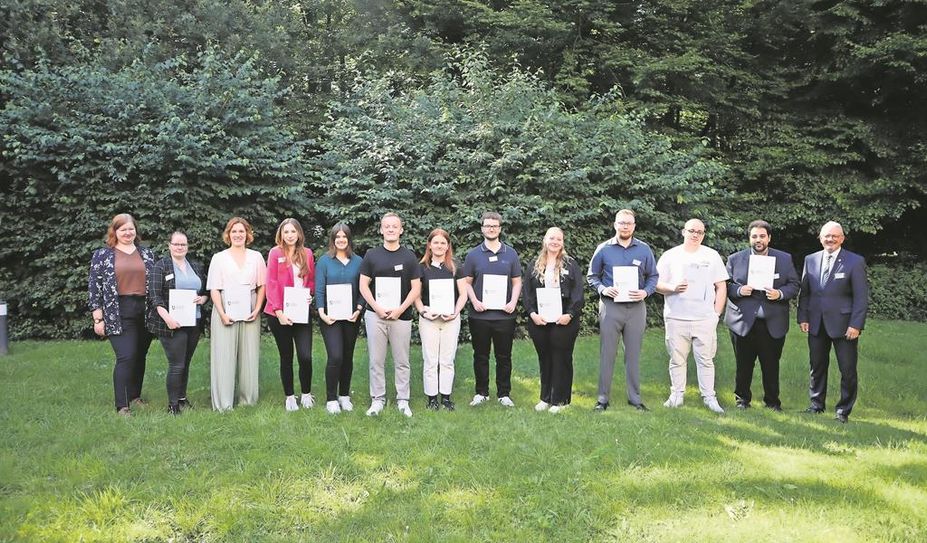 Freuen sich, das Arbeitsleben in der Kreisverwaltung kennenzulernen und mitzugestalten: die neuen Auszubildenden.