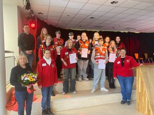 21 Schülerinnen und Schüler der KGS Hambergen wurden vom DRK zu Sanitäterinnen und Sanitätern ausgebildet.