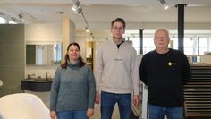 Ausstellung mit modernen Großformatfliesen.