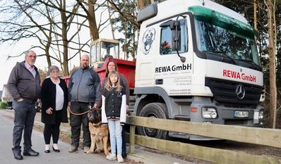 Firmenhund Keano ziert das Logo der Firma.
