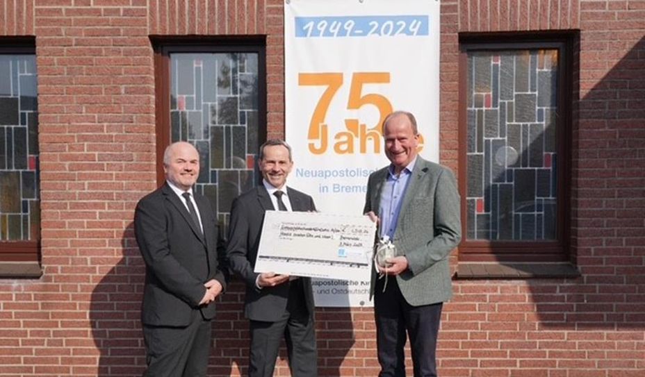 (v. l.) Priester Marcus Krampe, Priester Ralf Maurer unterstützen die Arbeit von Pastor Volker Rosenfeld und seinem Team.