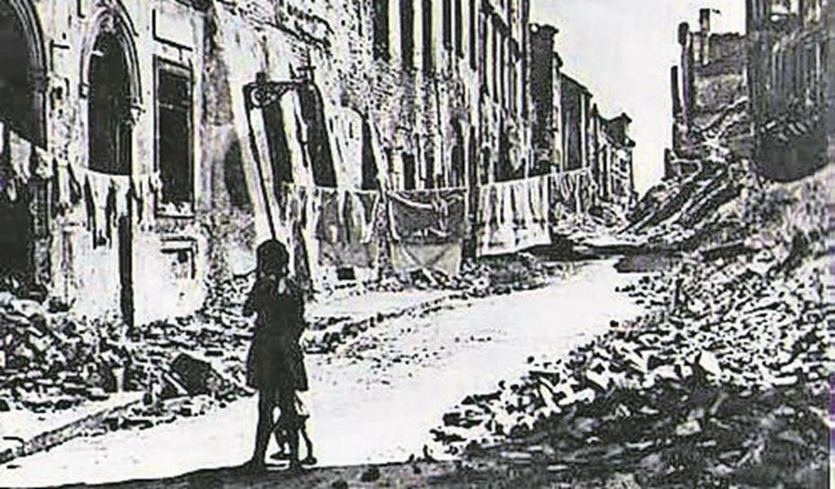 Die Stadt Warschau 1944.
