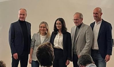 Von links: Michael Harjes, Dr. Dörte Liebetruth, Özge Kadah, Dominik Schmengler und Oliver Blau.