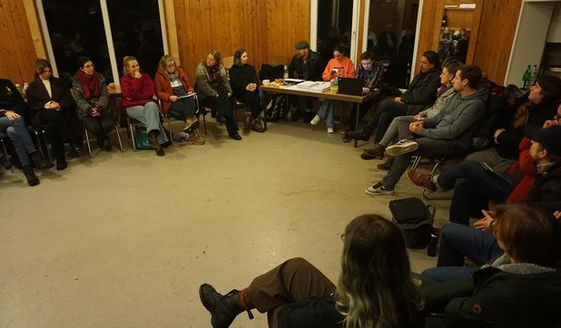 Erste Leseprobe: Die Freilichtbühne Lilienthal bereitet sich auf „König Ödipus“ vor. Ende Juni gibt es da Stück erstmals auf den Brettern zu sehen.