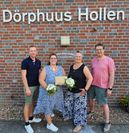 (v. l.) Tobias Wehber, Isabell Jungclaus, Ute Mahler-Leddin und Ralf von Kamp zeigten sich zufrieden mit dem ersten Hofflohmarkt.