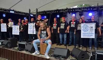 Die Bremervörer Hafensänger eröffnete das Festival.