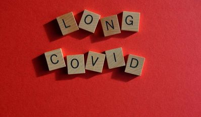 Bis zu 15 Prozent der Corona-Infizierten leiden noch Monate oder Jahre nach der Infektion unter Long Covid-Symptomen.