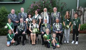 Das amtierende Königshaus freut sich auf ein spannenden und hoffentlich erfolgreiches Schützenfest.