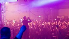 Für 10 Euro Eintritt können die Besucher:innen am 13. Mai in der Mehrzweckhalle in Spreckens abrocken.