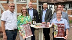 Die Organisatoren fiebern dem diesjährigen Weinfest entgegen. Die Service Clubs lassen die Einnahmen diese Mal dem THW zukommen.