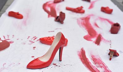 Im Jahr 2023 verzeichnete das BKA 938 Tötungsdelikte an Frauen, das sind neun mehr als im Vorjahr.