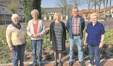Heide Cordes (Mitte) und ihr Team hoffen auf viel Mithilfe.