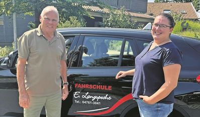 Marina Muche freut sich für das ganze Team über die Spende.