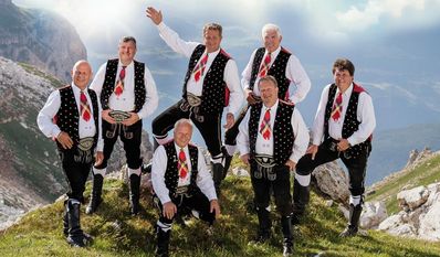 Blicken auf eine Bandgeschichte von vier Jahrzehnten zurück: Die Kastelruther Spatzen kommen auch auf ihrer nächsten Tour wieder in die Region.