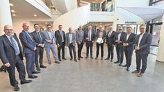 Auch Rotenburgs Landrat Marco Prietz (6. v. re.) war bei dem Treffen dabei und forderte gemeinsam mit den anderen Landkreisvertretern eine aktive Wolfspolitik.