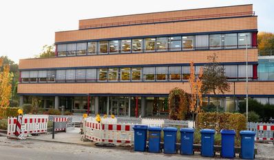 Nicht nur vor dem Gebäude des Kreishauses wartet viel Arbeit.