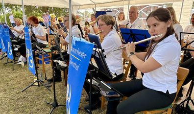 Das Blasorchester Lilienthal läutet die Saison mit einem Konzert in Beckers Restaurant ein.
