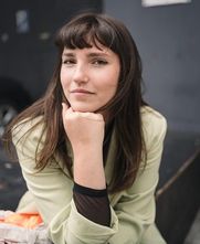 Carla Hinrichs erläutert, wie der Staat der Jugend die Zukunft versaut.