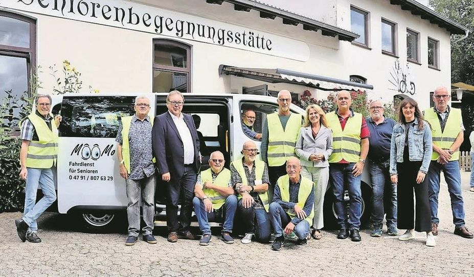 Bettina Preißner und das starke Team des ehrenamtlichen Seniorenfahrdienstes.