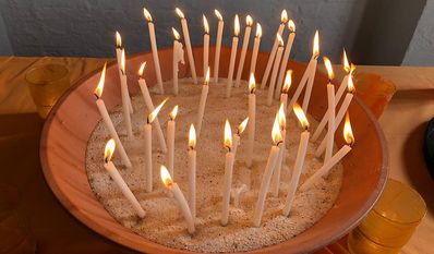 Eine Lichterwelle soll am 8. Dezember für 24 Stunden die ganze Welt umringen.