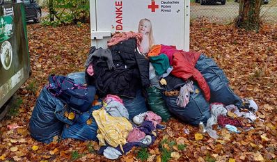 Man könnte auch Bescheid geben, dass der Container voll ist.