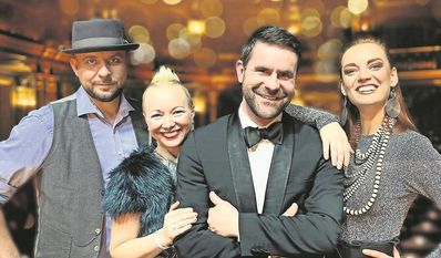 Während ihrer Show machen die Sänger:innen auch mal Ausflüge in Musikrichtungen wie Klassik, Jazz und Rock.