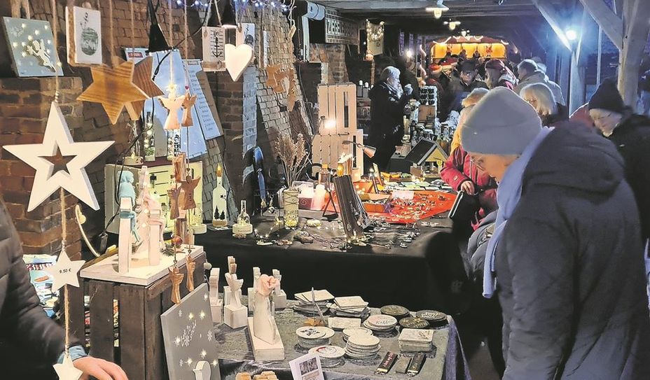 Ob Sterne, Kerzen oder kleine Figuren - der Markt bietet alles an, was das Weihnachtsherz höher schlagen lässt.