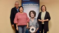 (v. l.) Der Außenstellenleiter vom Landkreis Rotenburg, Jürgen Schulz, sowie Katarzyna Makol und Gabriele Gröning stehen Kriminalitätsopfern in und um Bremervörde hilfreich zur Seite.