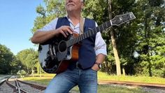 Wilfried Helck ist schon lange in der Musikszene aktiv und hat sich dabei immer an neuen Sachen ausprobiert.