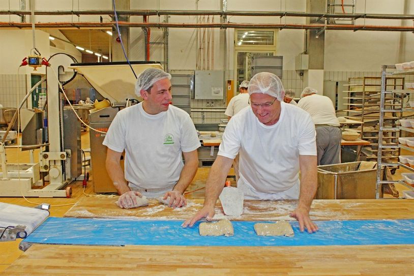 Kupfer spielt in vielen Berufen und technischen Anwendungen eine wichtige Rolle. Foto: djd/Deutsches Kupferinstitut/shutterstock