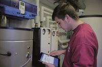 Kupfer spielt in vielen Berufen und technischen Anwendungen eine wichtige Rolle.  Foto: djd/Deutsches Kupferinstitut/shutterstock