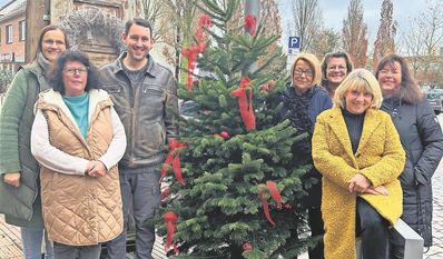Waren wie in jedem Jahr wieder mit viel Mühe und Liebe dabei: die Mitglieder der Gemeinschaft