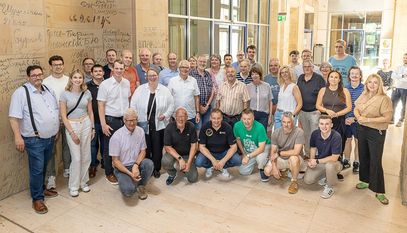 Der Bundestagsabgeordnete Andreas Mattfeldt führte seine Gäste persönlich durch das Reichstagsgebäude und diskutierte mit Ihnen Projekte und Planungen im Landkreis und in Berlin.