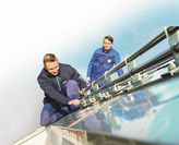 Kupfer spielt in vielen Berufen und technischen Anwendungen eine wichtige Rolle.  Foto: djd/Deutsches Kupferinstitut/shutterstock