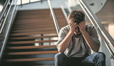 Menschen mit Selbstmordgedanken fühlen sich häufig einsam und hilflos: Es sind mehrheitlich Männer.