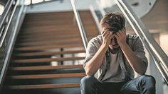 Menschen mit Selbstmordgedanken fühlen sich häufig einsam und hilflos: Es sind mehrheitlich Männer.