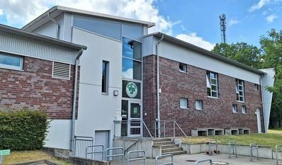 Im Waldstadion trifft eine Ü35-Auswahl des VSK am 23. September auf die Traditionsmannschaft des SV Werder Bremen. Foto: Archiv (mf)