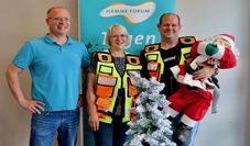 Warten auf den Weihnachtsmann: (v. l.) Elmar Schäfer, Marion Farwick und Kim Gattner.