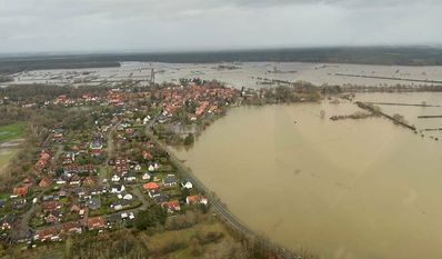 Topografisch ein sehr schwieriges Einsatzgebiet: Unter anderem die Oker, Fuhse und Leine münden in die Aller und bringen diese Tage viel Wasser in das Aller-Leine-Tal.