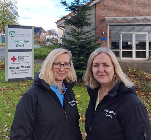 Pflegedienstleitung Elke Jagels (links) und ihre Stellvertreterin Bianca Bullwinkel sowie das gesamte Team freuen sich auf viele Besucher.