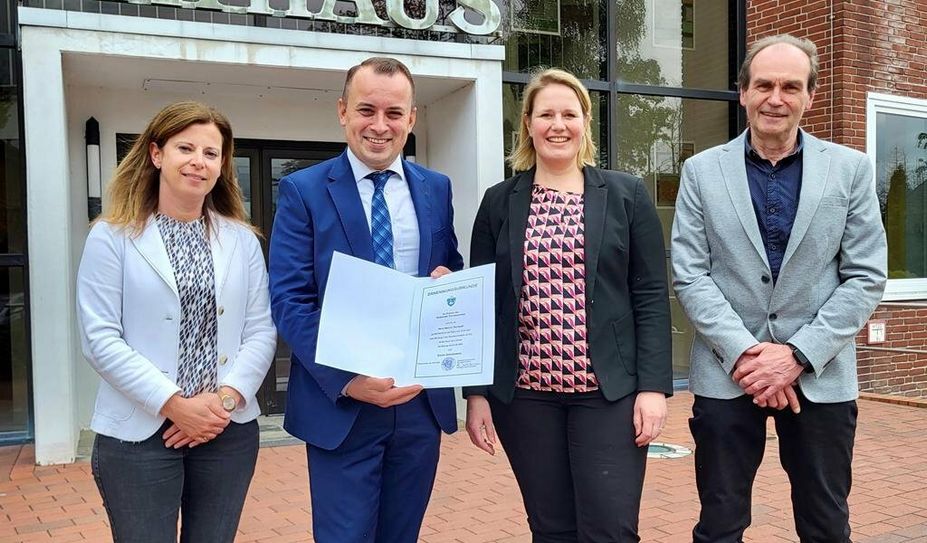 Marucs Oberstedt (zweiter von links) wird zum 1. Juli der neue Erste Gemeinderat in Schwanewede. Foto: eb