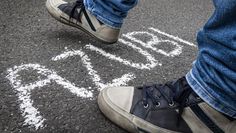 Als engagierter Azubi einen Schritt nach vorne machen: Jugendliche haben die Chance auf ein Stipendium.